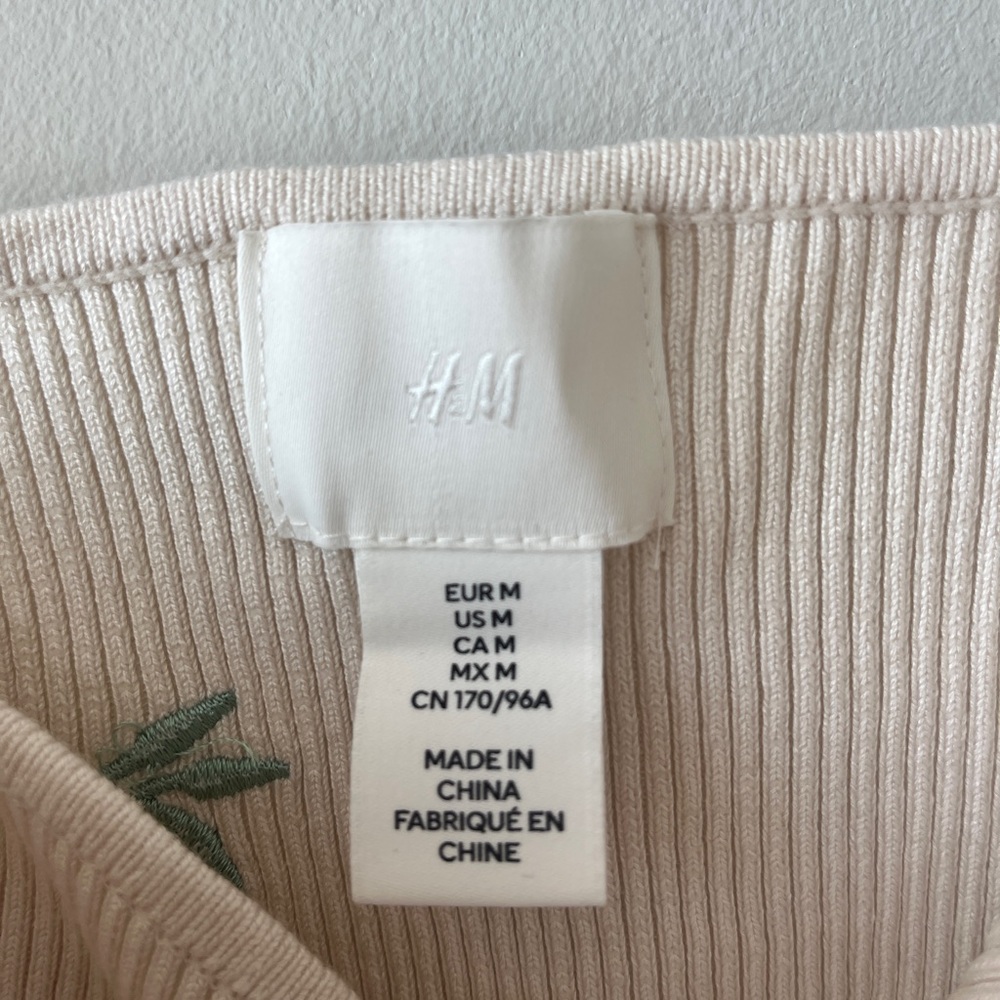 H&M cropped ribbed tank top, Size M - Picture 4 of 4